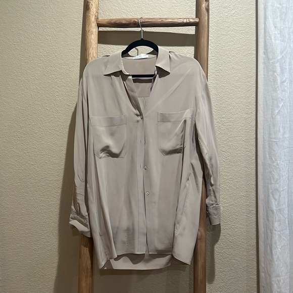 Aritzia Babaton Camel Blouse - Picture 3 of 5
